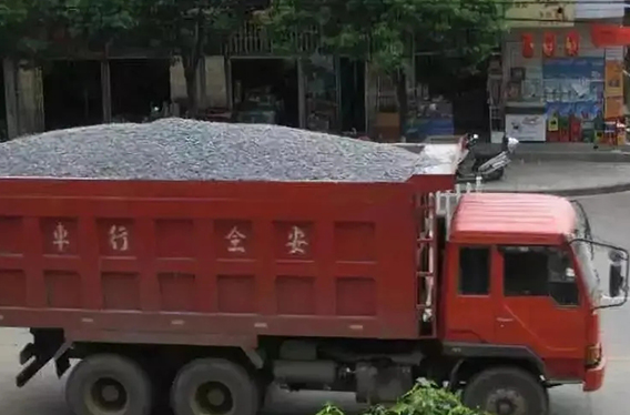 砂石运输车